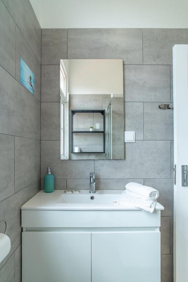 The Sunny Apartment ฟุงชาล ภายนอก รูปภาพ